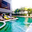 Siri Sathorn Hotel