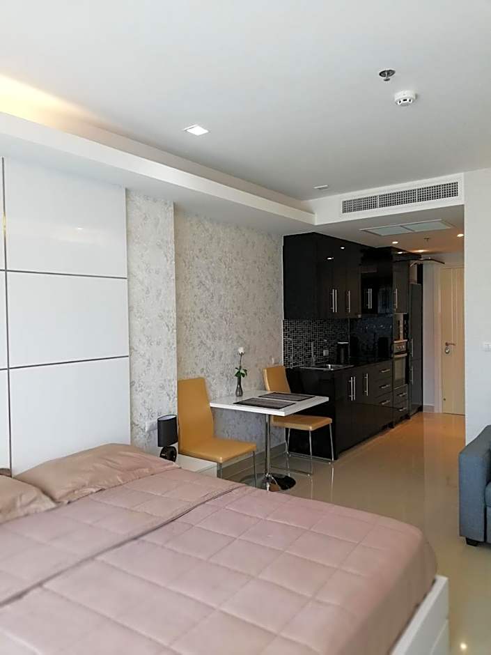 Cosy Beach View Apartments