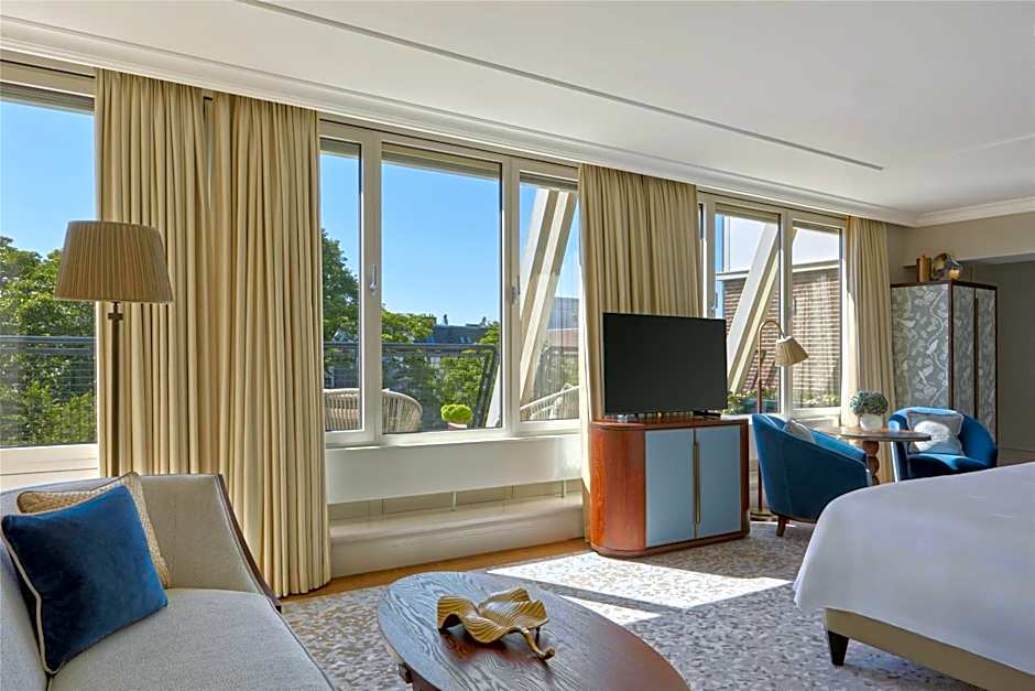 Waldorf Astoria By Hilton Amsterdam