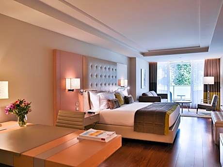 Executive King Room with Balcony