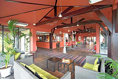 ibis Styles Segre