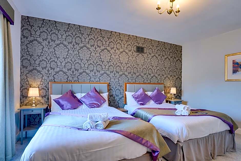 The County Hotel - Self Check-In, Ultra Fast WI-FI, Free Parking, Central Location