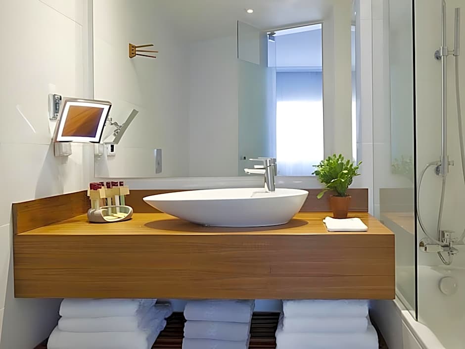 The Rothschild Hotel - Tel Aviv's Finest