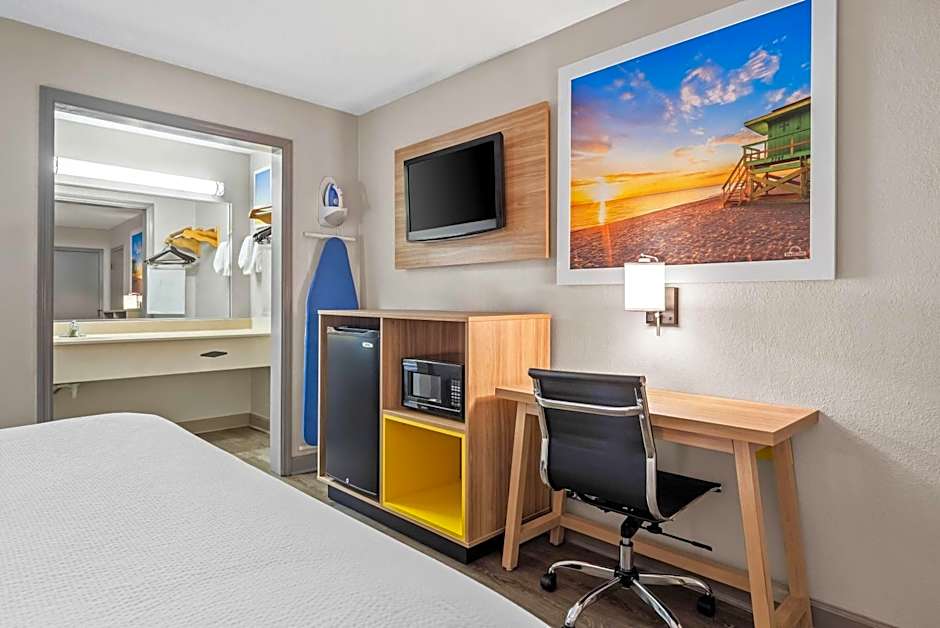 Days Inn by Wyndham Jacksonville NC