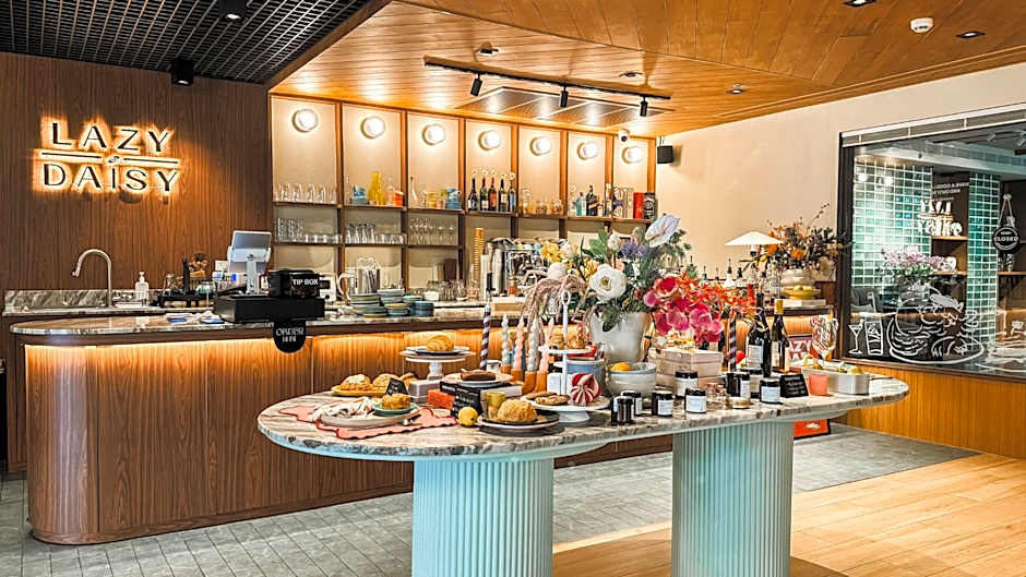 Gardina Asoke Hotel & Residence