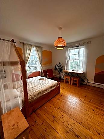 Standard Double Room with Shared Bathroom