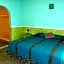 Hotel Medio Mundo