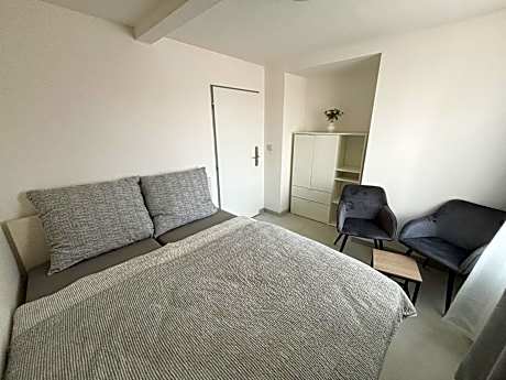 Twin Room with Shared Bathroom