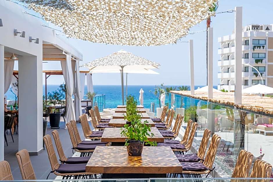 Napa Mermaid Hotel & Suites