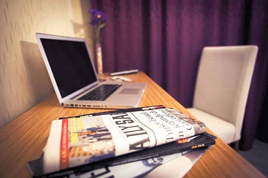 Helikon Business Hotel