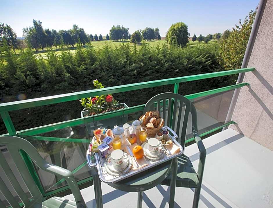 Golf Hotel Colvert - Room Service Disponible