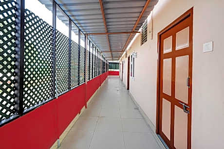 SPOT ON Siri Balaji FreshUp Rooms