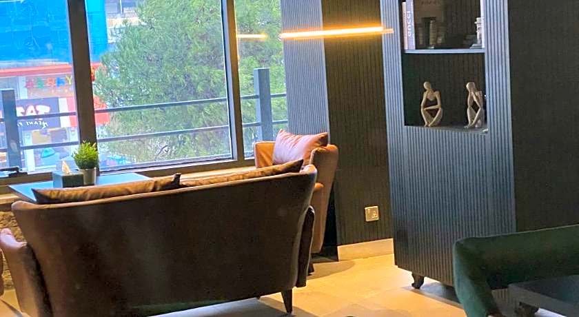Diamond Hotel Suites