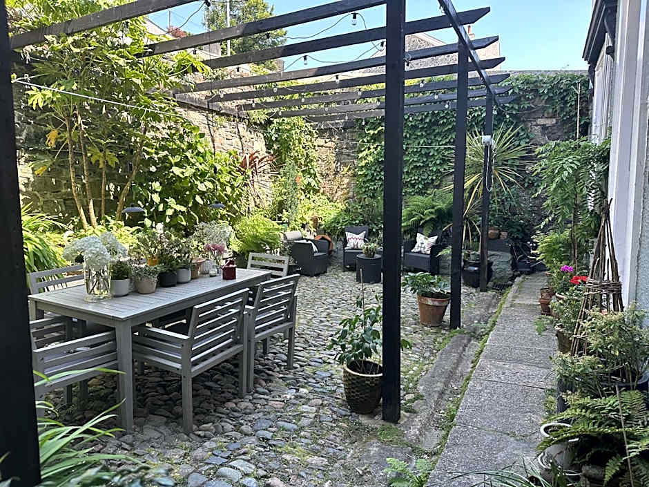 One Drake Road, Tavistock, Devon