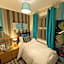 Delovely Hotel