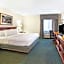 La Quinta Inn & Suites by Wyndham Detroit Canton