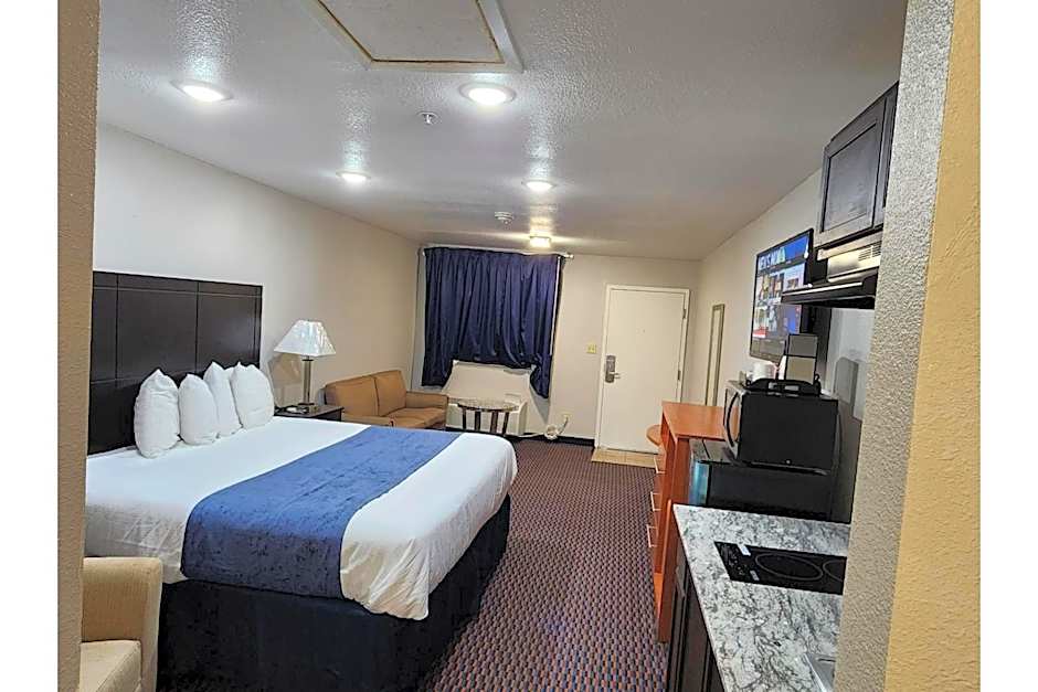 Atria Inn & Suites By OYO, Jourdanton, TX