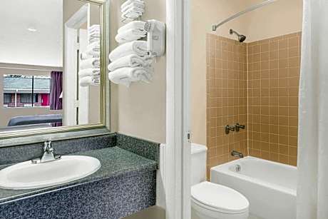 King Room Non-Smoking