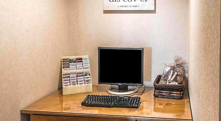 Suburban Studios East – Albuquerque, NM