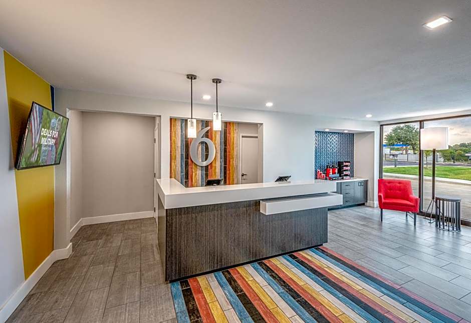 Motel 6-Euless, TX - Dallas