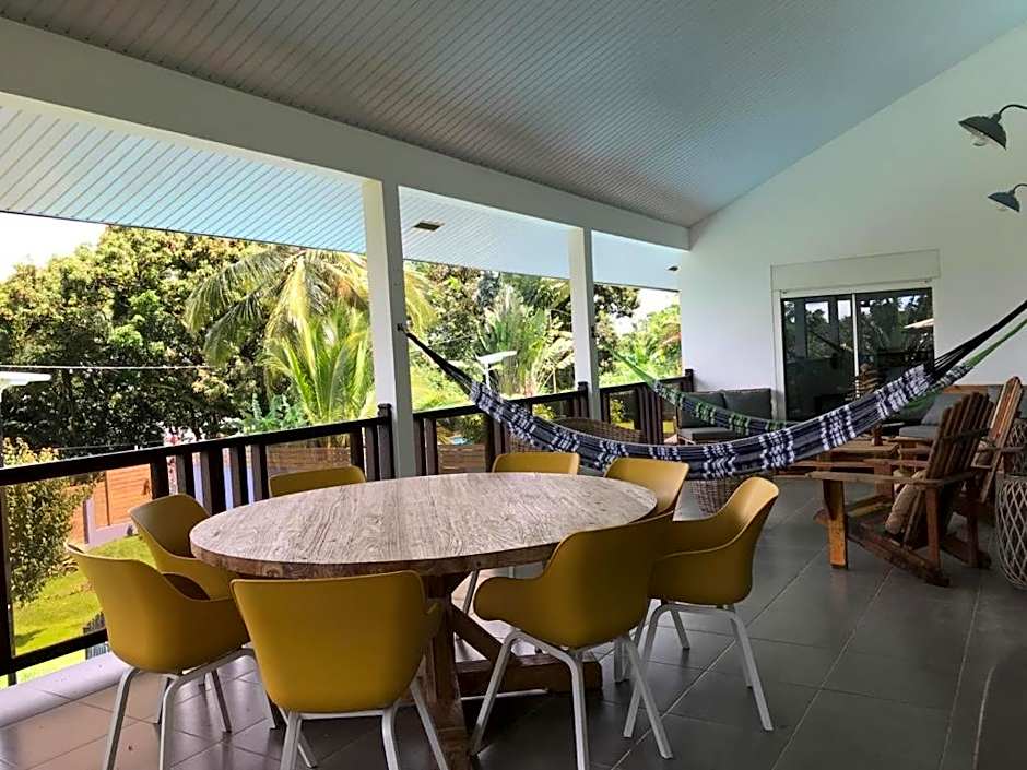 Shikoa Sobole - Le Morpho et l'Ara