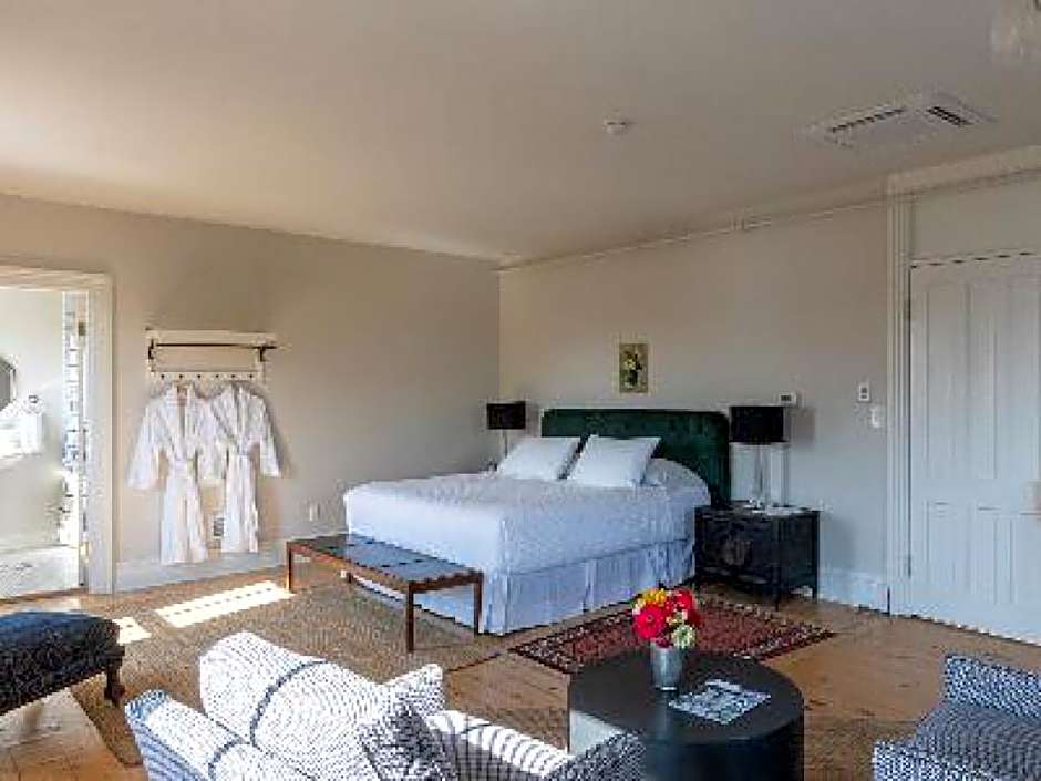Stewart House Hotel