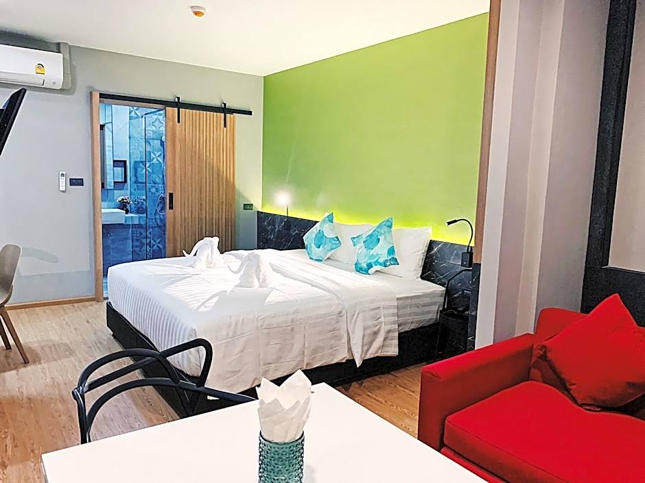 Sky Wave Patong Hotel