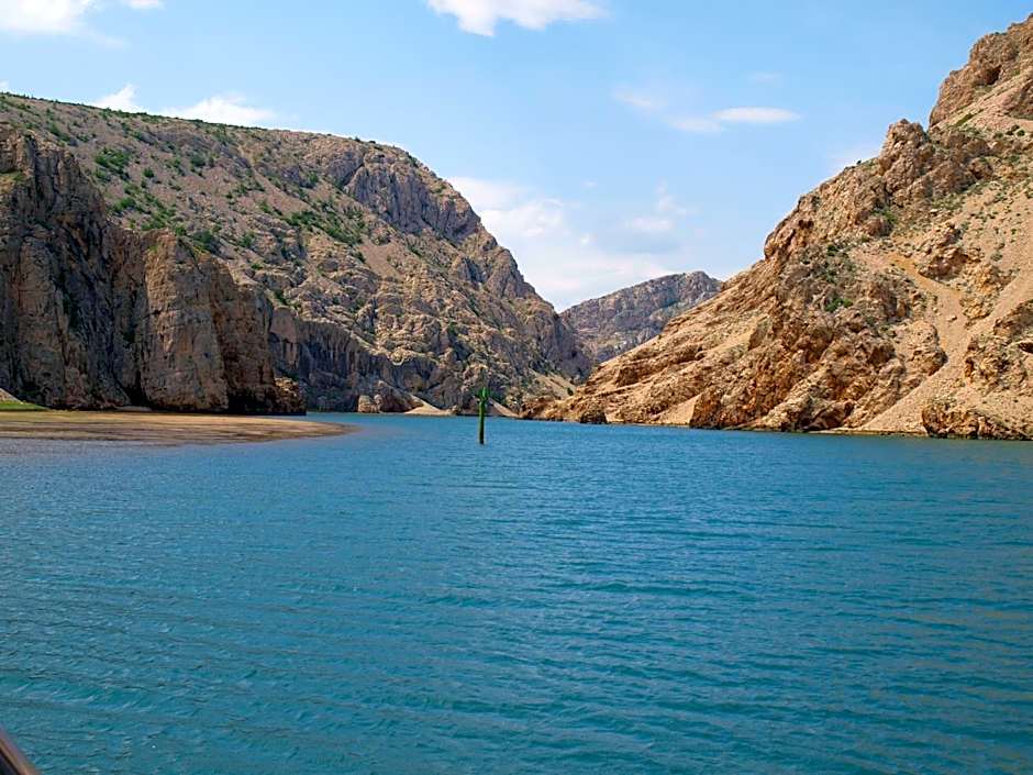 Micanovi Dvori Mobile Home Village Zrmanja