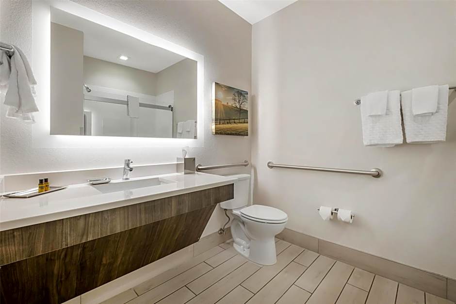 Best Western Plus Elizabethtown Inn & Suites