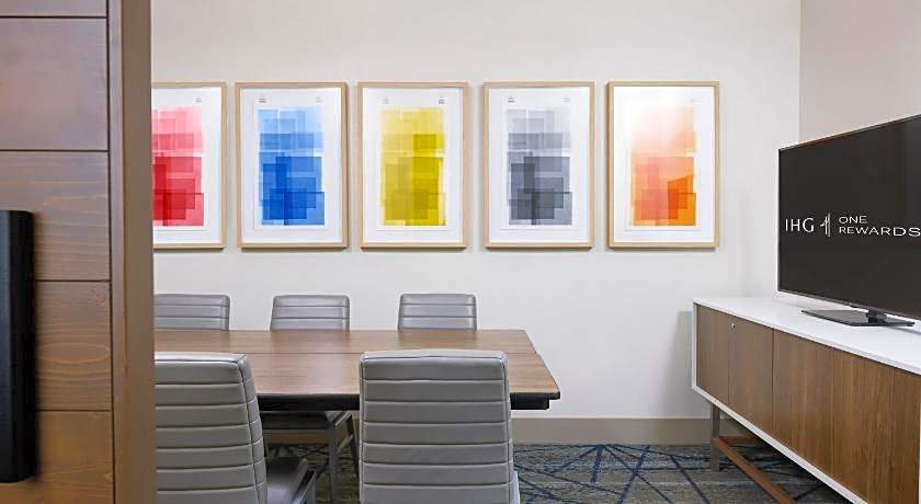 Holiday Inn Express & Suites Cushing by IHG