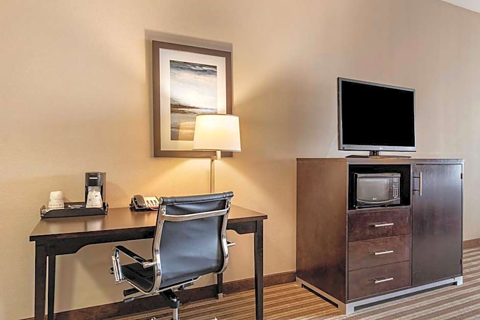 Best Western Plus North Odessa Inn & Suites