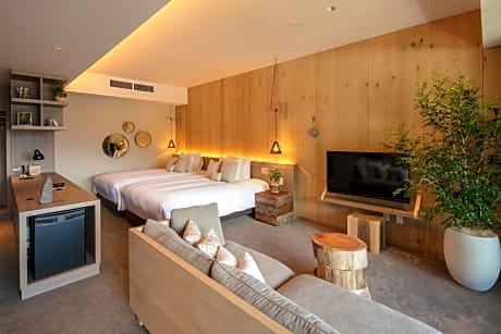 Standard Suite with Mountain View - Upper Floor