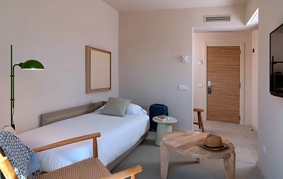 Aqua Hotel Bertran Park