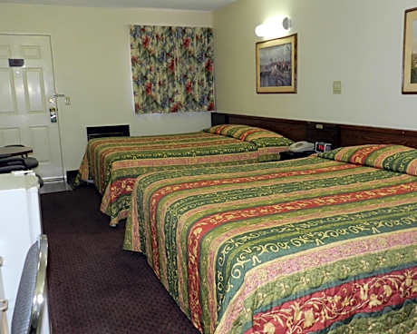 King Room with Two King Beds - Non-Smoking