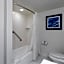 Metro Points Hotel Washington North