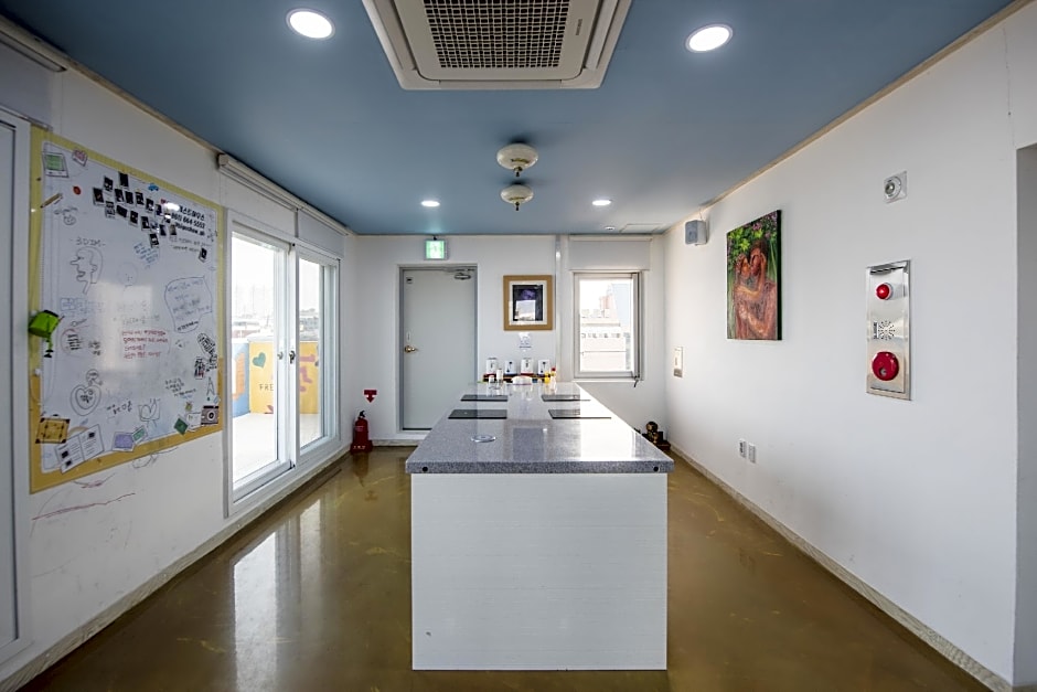 Big O Show Guesthouse