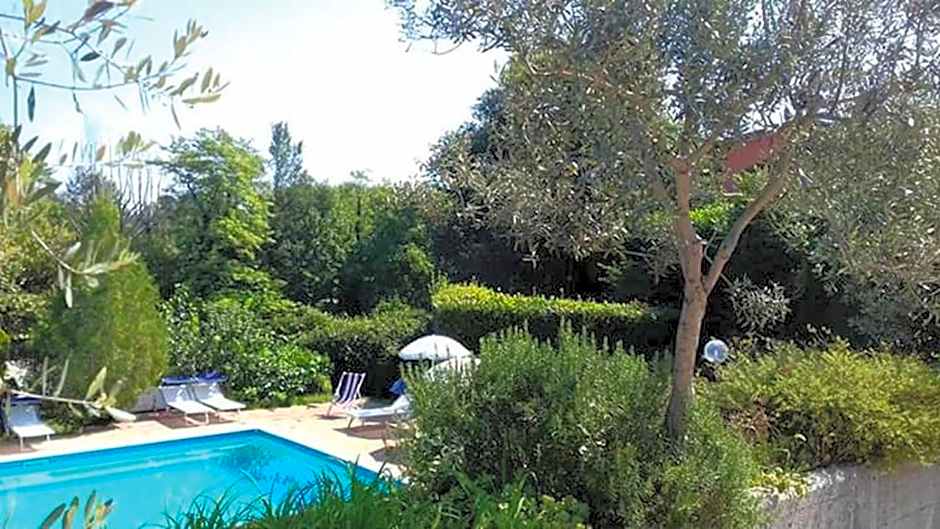 Albergo B&B Tenesi