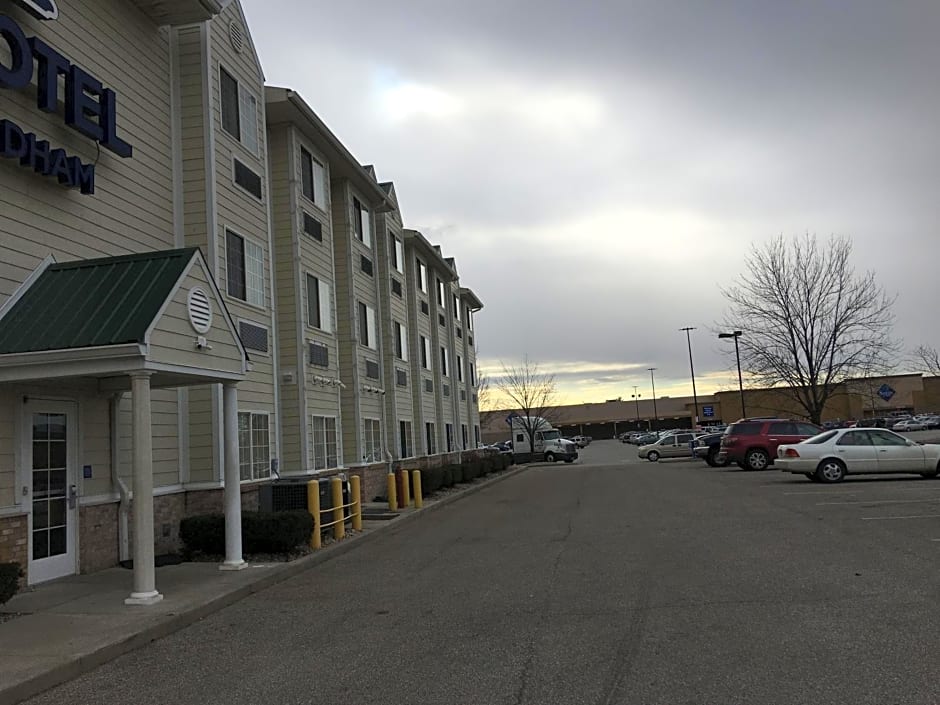 Microtel Inn & Suites By Wyndham Indianapolis Airport