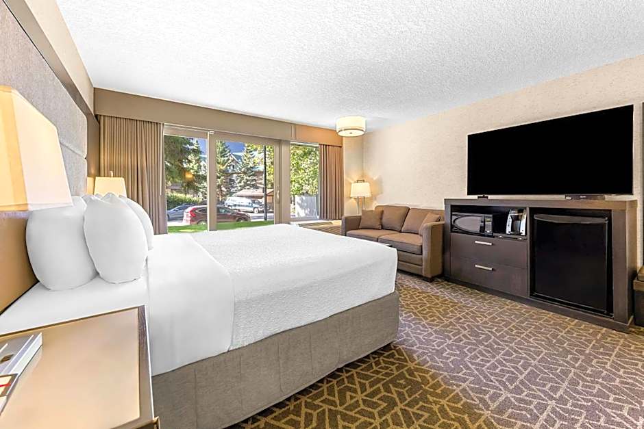 Best Western Plus Banff International Lodge