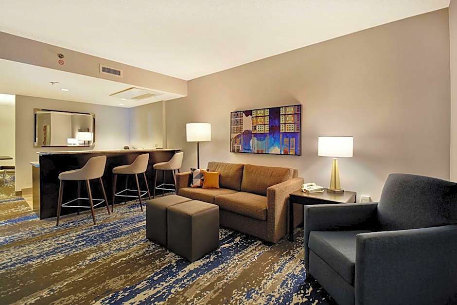 Embassy Suites By Hilton Charleston