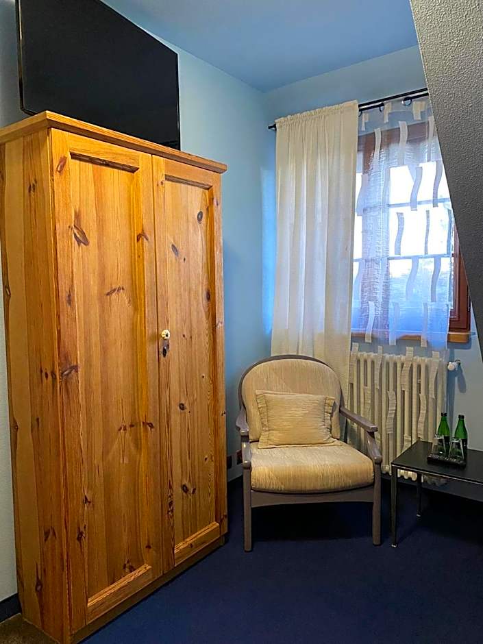 Dom Wypoczynkowy "Pod Strzechą" w Giewartowie