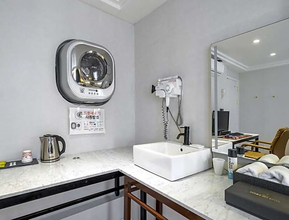 Brown Dot Cheongju City Hall Branch