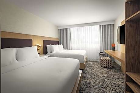 One-Bedroom Suite - Mobility Access/Bath Tub