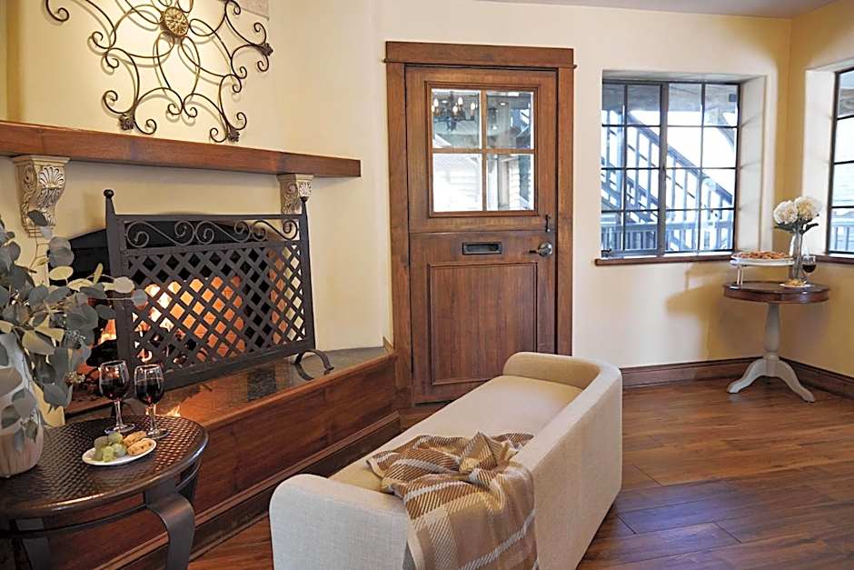 Coachman's Inn, A Four Sisters Inn