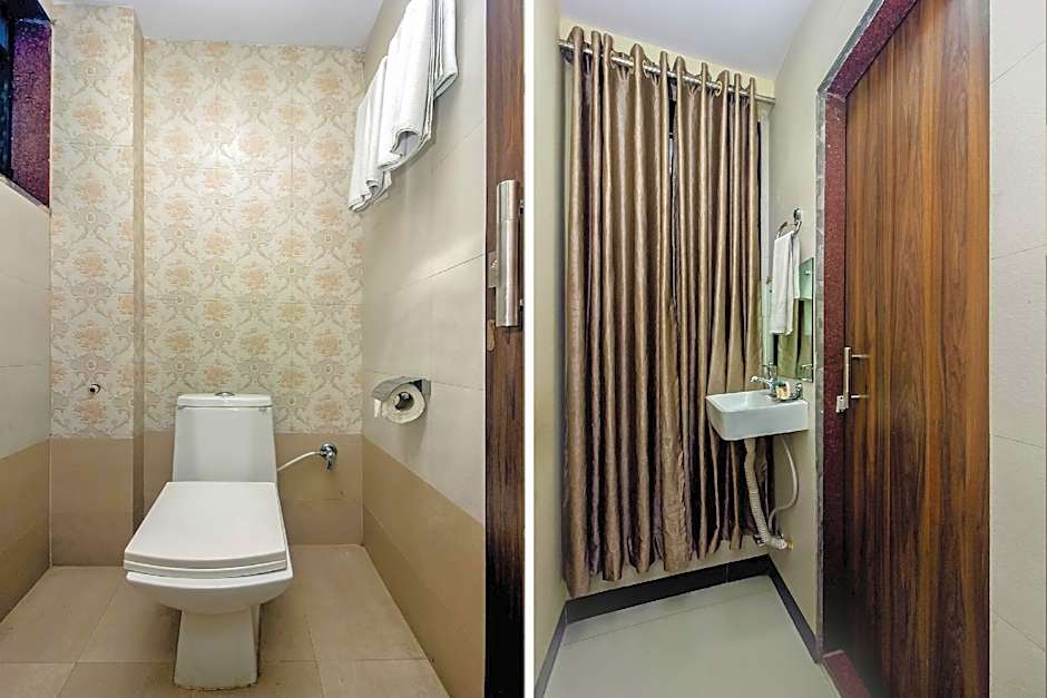 OYO 23656 Parimeet Hotel