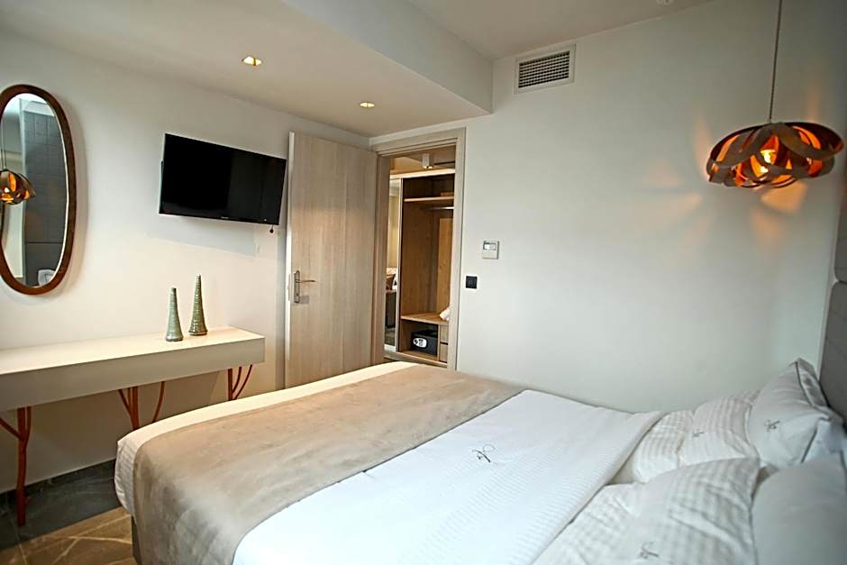 Athinais Luxury Apartments