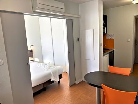 Superior Apartment (1-2 Adults)