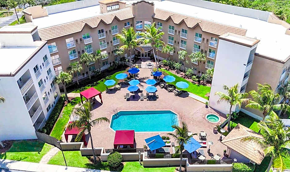 Holiday Inn Express & Suites Naples Downtown - 5th Avenue