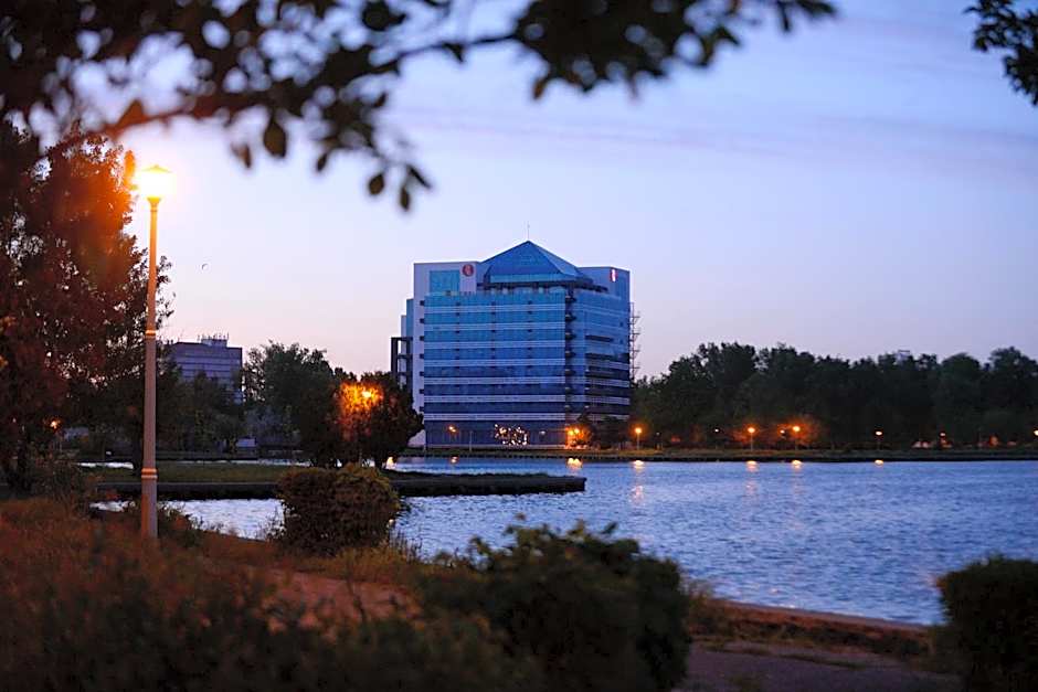 Ramada by Wyndham Constanta