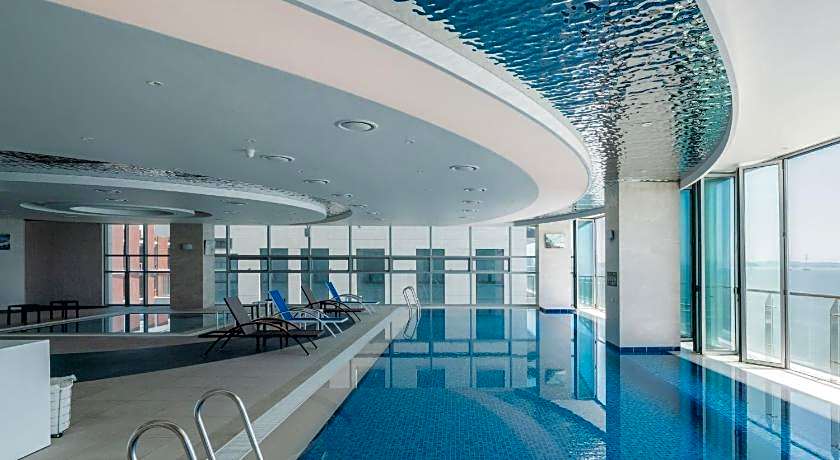 Wave M Hotel West